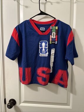 FIFA 26 World Cup Soccer Women's Crop Top T-Shirt Blue Red USA